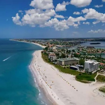 Private One-Bedroom 6 -Directly Across From Beach Сейнт Пийт Бийч Екстериор снимка