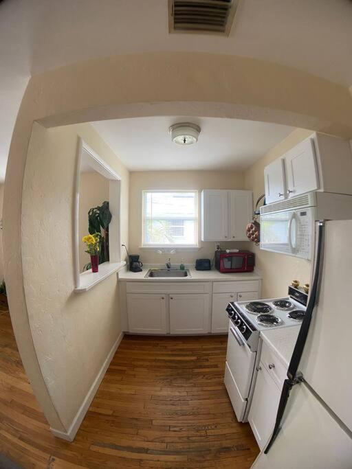 Private One-Bedroom 6 -Directly Across From Beach Сейнт Пийт Бийч Екстериор снимка