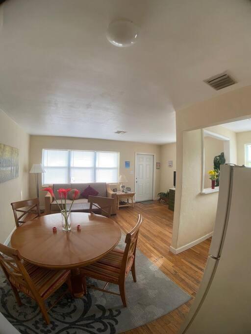 Private One-Bedroom 6 -Directly Across From Beach Сейнт Пийт Бийч Екстериор снимка